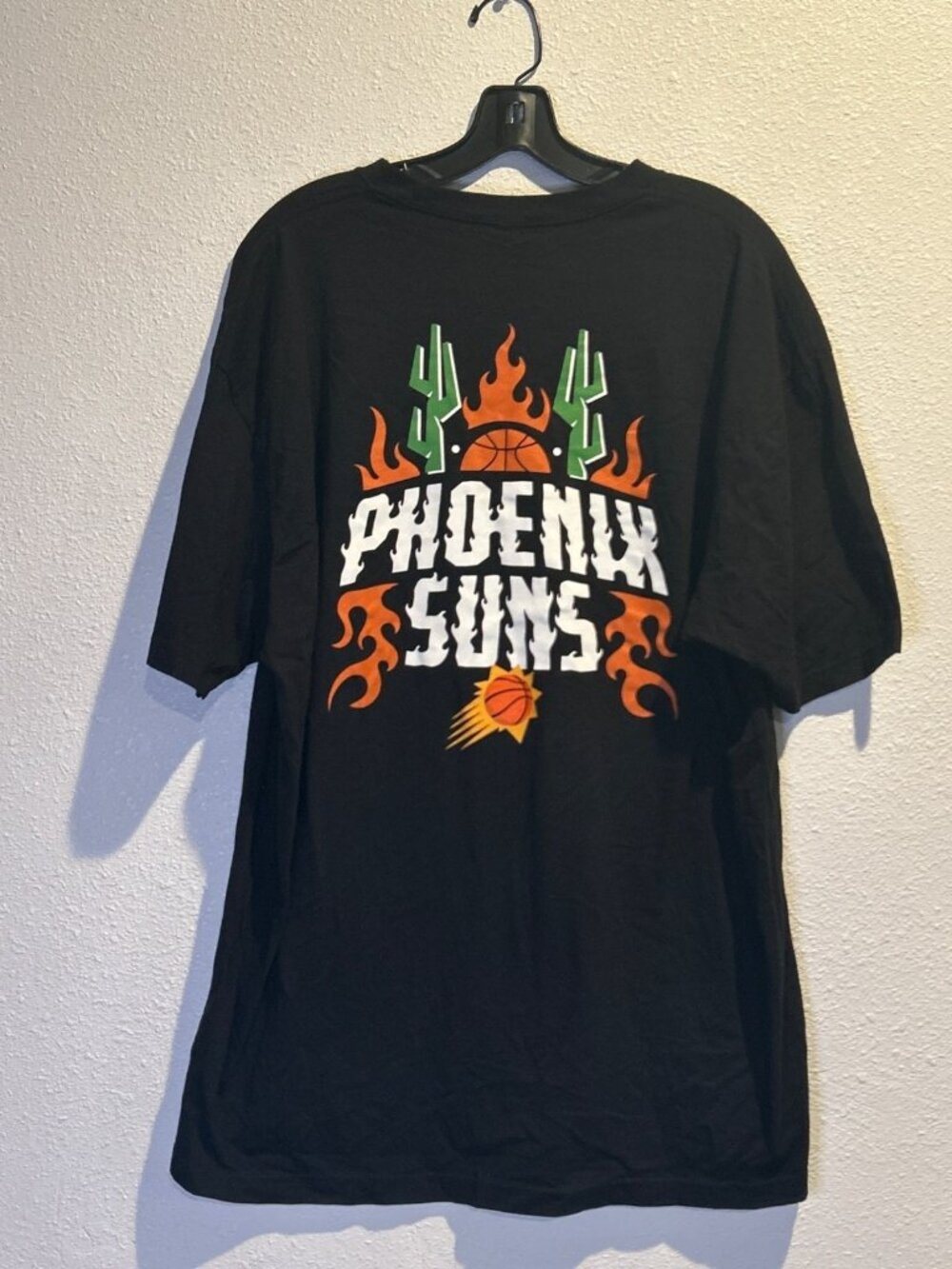 Phoenix Suns Men's XXL T-Shirt Black Logo Short Sleeve Crewneck Tee Basketball